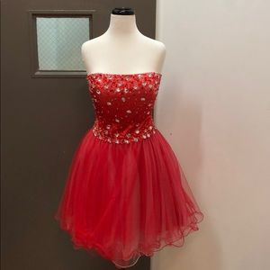 Short Red Tulles Party Dress Large